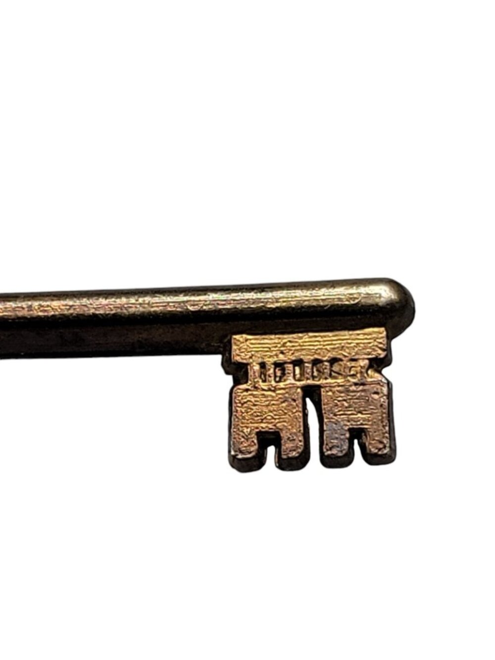 Antique Brass Skeleton Key Brooch Victorian C Clasp Unmarked Gold Tone - Picture 6 of 11